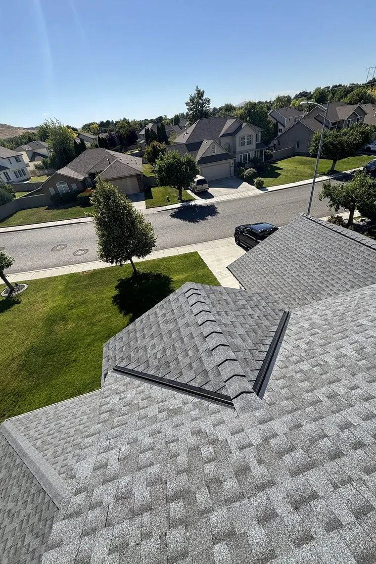 Completed roof replacement in a Tri-Cities neighborhood